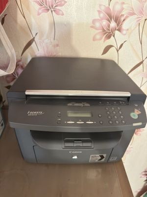 Прадется принтер Canon mf 4018