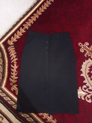 Qizlar uchun chiroyli yubka umuman kiyilmagan