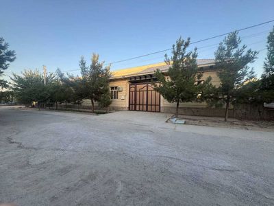 Hovli sotiladi.Chutqara hovlilaridan Hislat ko'chasi 41 uy.