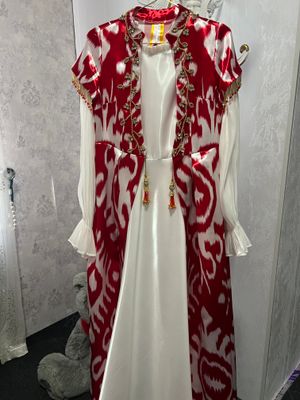 Ansanbl qizla faqat bir martagina kiyilgan