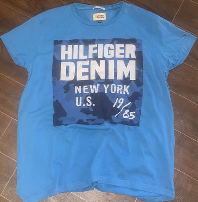 Tommy Hilfiger denim vintage tee