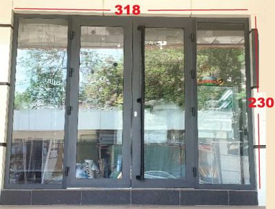 Витражные двери 318см*230см