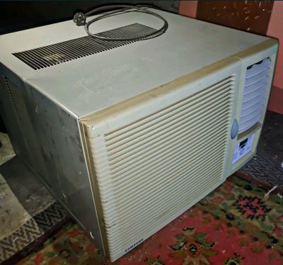 Оконный кондиционер SAMSUNG AZ12FAJEA