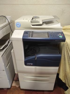 Продается xerox 7225i