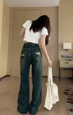 Стильны джинсы на высокой посадке