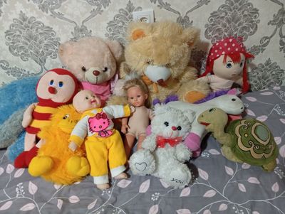 Срочно продам мягкие игрушки