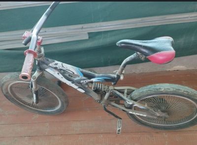 Velosiped sotiladi
