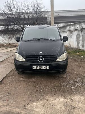 Mercedes Benz vito