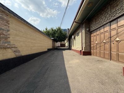 Продажа участка 4,7 сотки Дархан фасад 18 метр ориентир Махатма Ганди