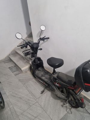 Electro Skuter sotiladi