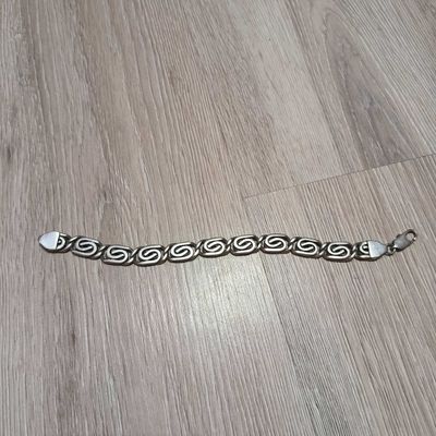 Продам серебряный браслет