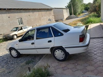 Nexia 1 2003 zur