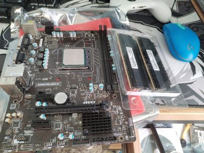 Комплект на AMD M4