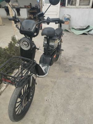 Velo skuter sotiladi