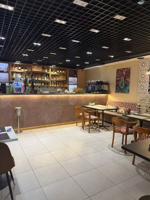 Ц-1 Продаётся Готовый Бизнес Под Кафе 100 м2 64-школа Мирзо Улугбек