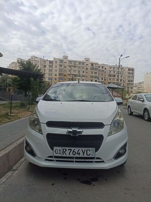 Kraska bor, gaz bor oldi orqasi butun moshina naxadu 1 pazitsa 2 qilin