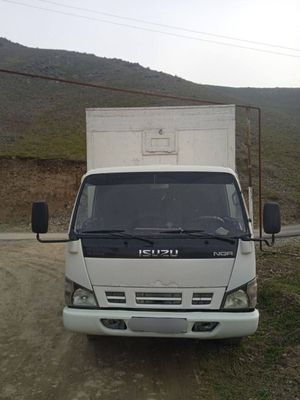 Isuzu год вып 2010 договорный