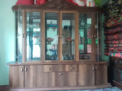 Sitenka  bilan tirimo sotigladi