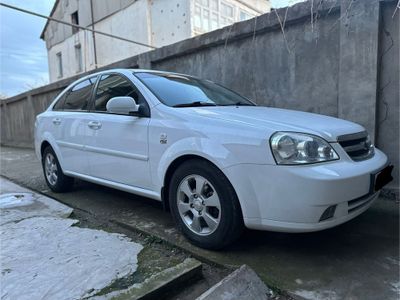 Chevrolet lacetti 2012