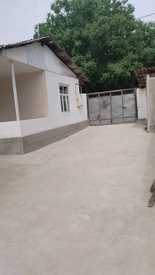 Yang toshkent Darxan MFY. 6 xonali katta uy sotiladi