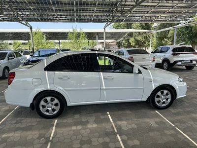 2015 год жентра 68300. бензин автомат 3 позиции