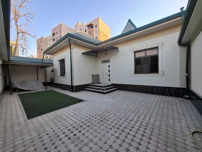 Продаётся дом в Яшнабадском районе ( Сангород)