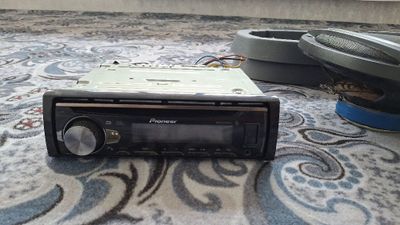 Машинага магнитофон ва колонка Pioneer сотилади.
