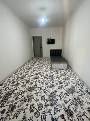 Beruniy metroda 2minutli yo'l talabalarni ijaraga qo''yamiz