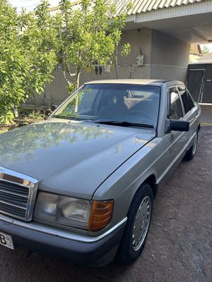 Mercedes-Benz w201 190e