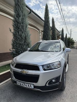 Captiva 3 avtamat srochna sotiladi