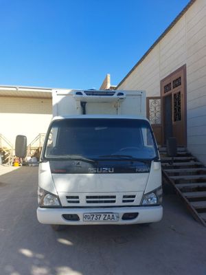 Isuzu NQR 2016yil