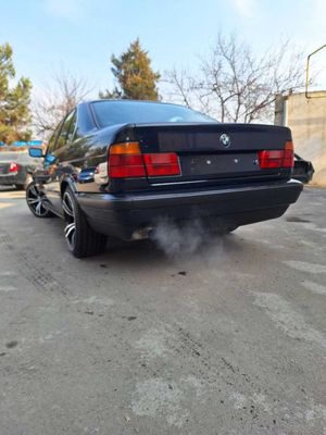 Bmw E34 sotiladi