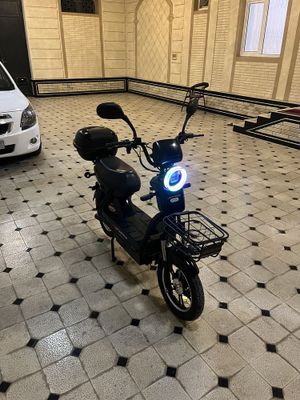 Idealniy holatdagi 6 ta akumliatorli skuter