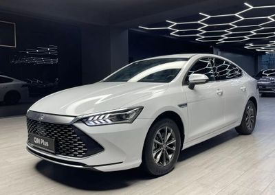 Byd qin plus hybrid 2024