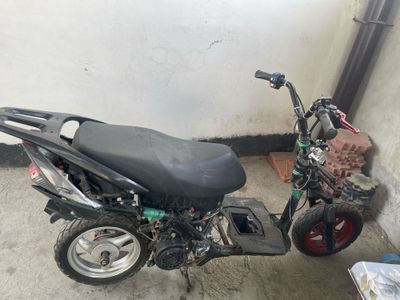 Продаётся скутер 150 куб