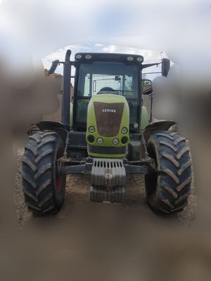 Traktor sotiladi Arion 630