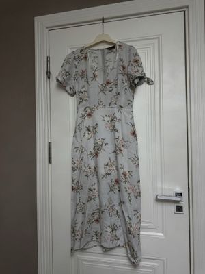 Женственное платье от Zara