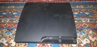 PS3 Slim 320GB + 2ta pult (karobka bilan)