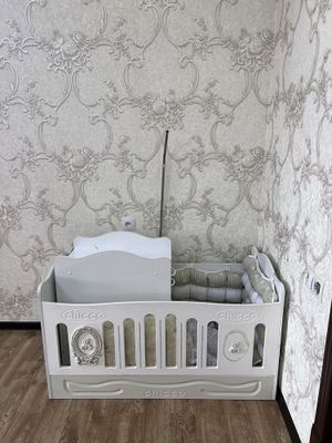 Detskiy divan tumbochka