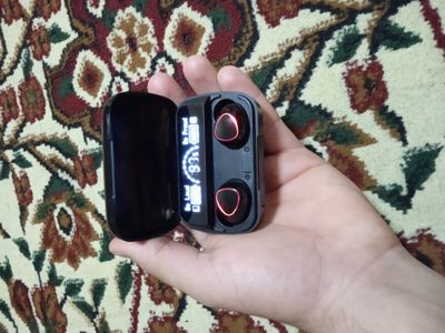 Air pods M10. Sensirli .Tashqi ovozni kiritmaydi kar dak full 2500 Amp