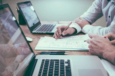 FINLAB EXPERT MChJ Buhgalteriya hizmatlarini taklif etadi