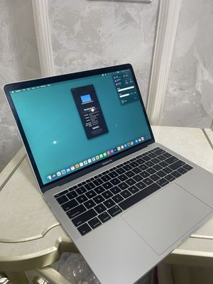 Macbook pro 13 inch 2017