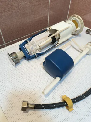 Механизм для бачка унитаза.