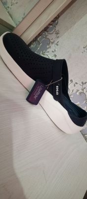 Crocs orginal vetnam 44-45 razmer srochna sotiladi