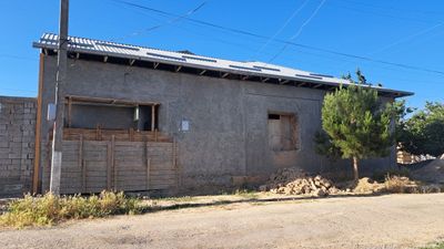 Yangi qurilgan uchaska sotiladi O'nqo'rg'onda 1.7so'tix