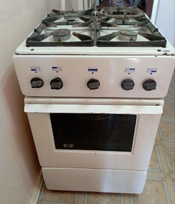Gaz plita sotiladi