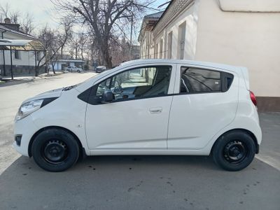 Srochna Spark 2 pozitsiya sotiladi