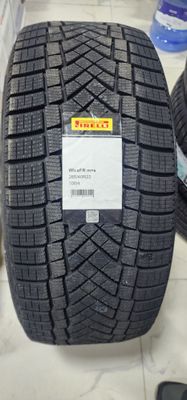 Pirelli зимние 265/40R22