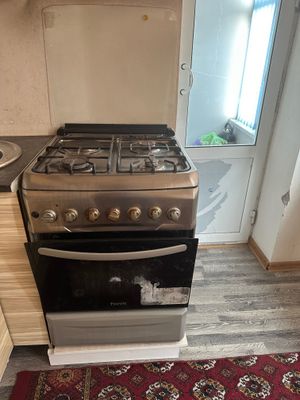 продается газ плита б/у