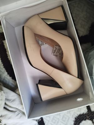 Продам туфли модельные